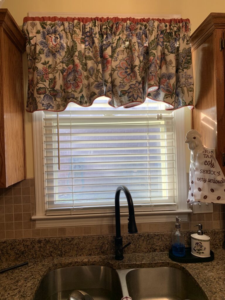 Beautiful fabric and so well made. Unfortunately not my taste.